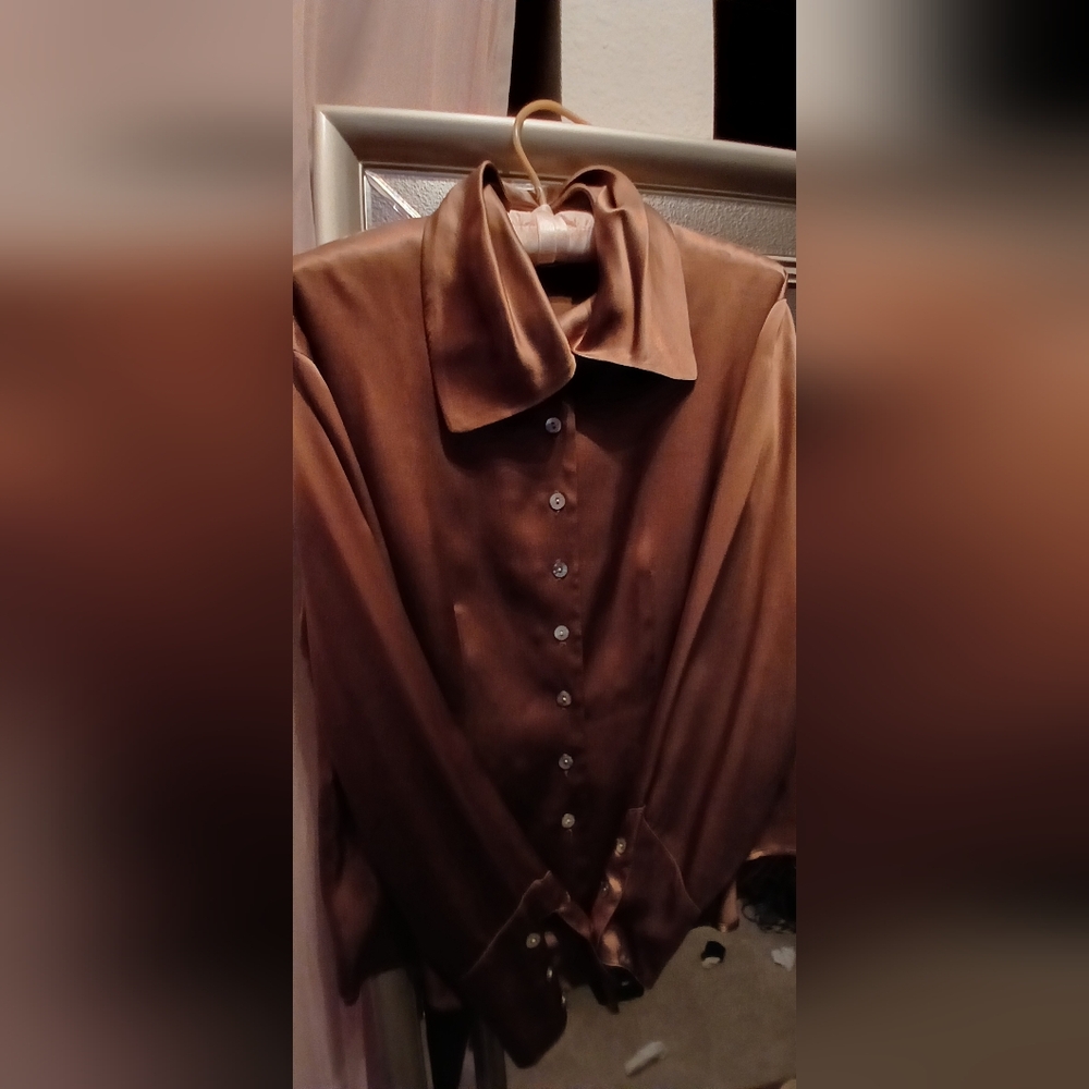 100% Silk Mocha Brown  Women's Blouse Blouse. Size 6